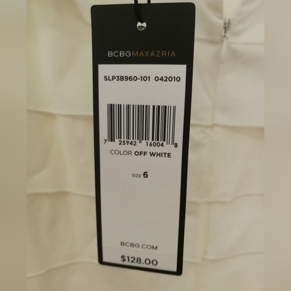 🆕 BCBG size 6 Off White, lightweight Ruffled, Zip Up Mini Skirt - Picture 4 of 9